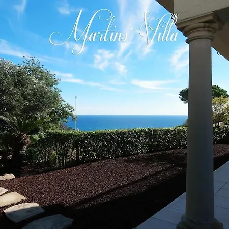 Martin 's Villa. House On The With Pool *