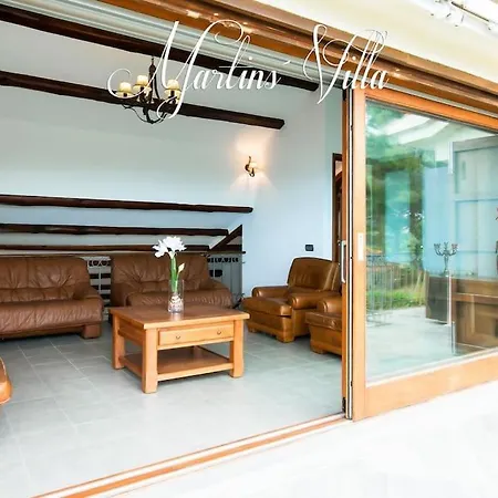 Martin 's Villa. House On The With Pool 빌라 *