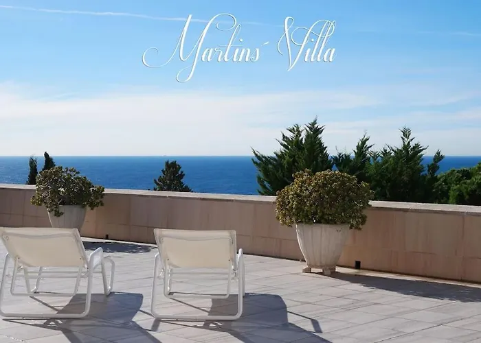 Martin 's Villa. House On The With Pool Villa Lloret de Mar