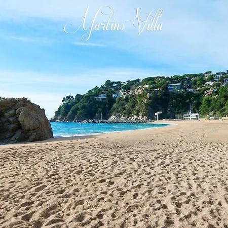 Martin 's Villa. House On The With Pool 빌라 *