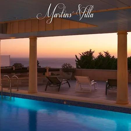 Martin 's Villa. House On The With Pool Villa