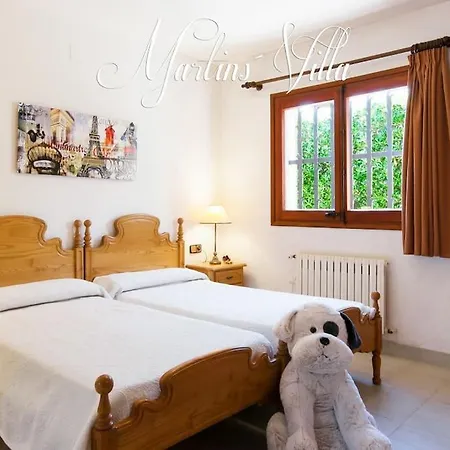 빌라 Martin 's Villa. House On The With Pool *