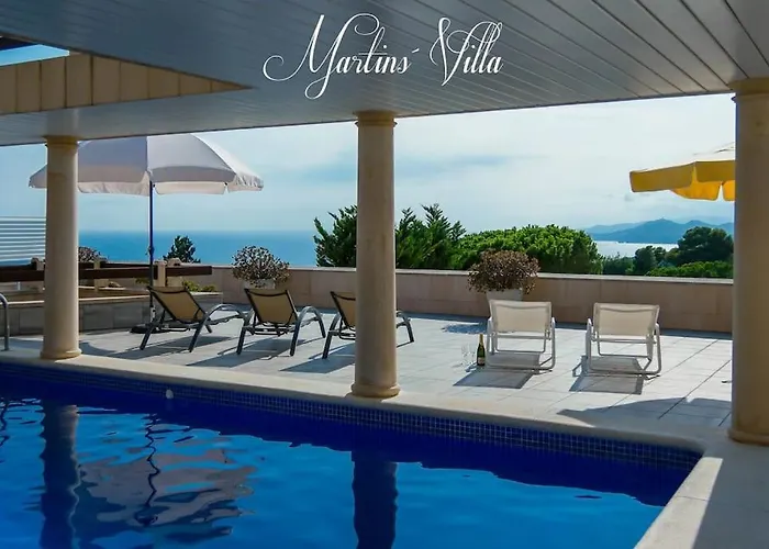 Martin 's Villa. House On The With Pool *