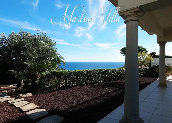 Martin 's Villa. House On The With Pool *