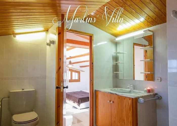 Martin 's Villa. House On The With Pool *